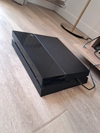PS4 (PlayStation 4) Negra + Minecraft