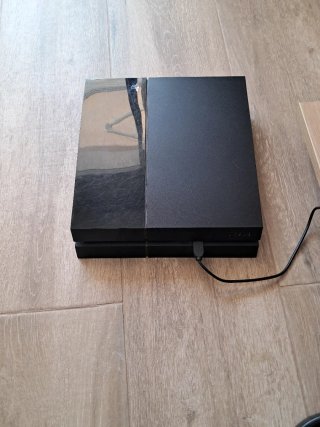 PS4 (PlayStation 4) Negra + Minecraft
