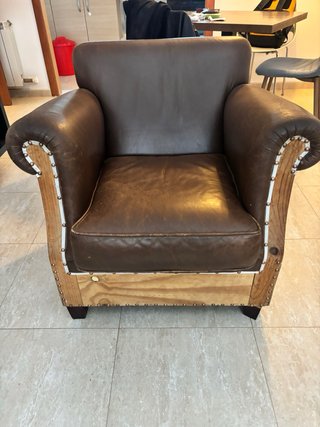 Clásico sillón Chester piel marrón