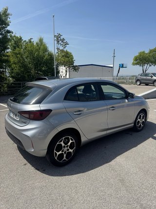 MG MG3 Confort 1.5 Hybrid+ 194cv