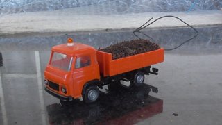 Camioncino scala H0 arancione