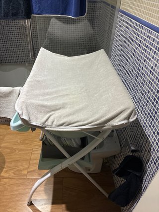 Cambiador Bebé Bbest con Bañera.