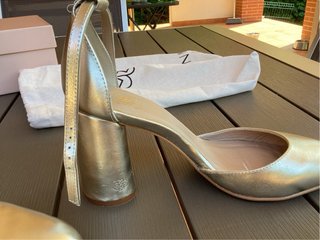 Sandalias Bimani Doradas Talla 37