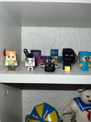 Figuras Minecraft kinder Joy.