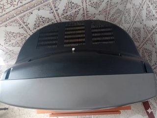 Televisor Sanyo nuevo con mando original
