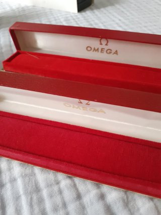 Estuches Omega Rojo Dorado