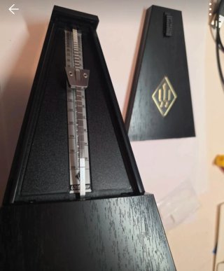Metrónomo Wittner Pirámide con Campana