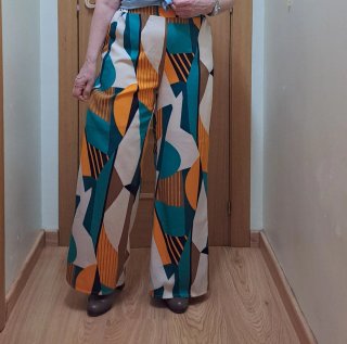 Pantalón ancho Shein estampado talla M
