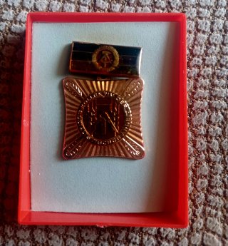 Medalla Dr. Richard Sorge Comunista