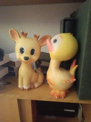 Juguetes antiguos de goma - Ciervo y pato