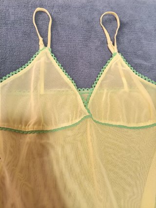 Conjunto lencería Women'secret amarillo y verde