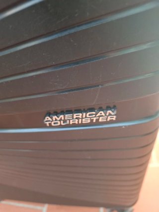 Maleta American Tourister Negra