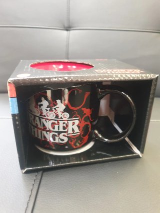 Taza Stranger Things