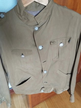 Chaqueta militar marrón