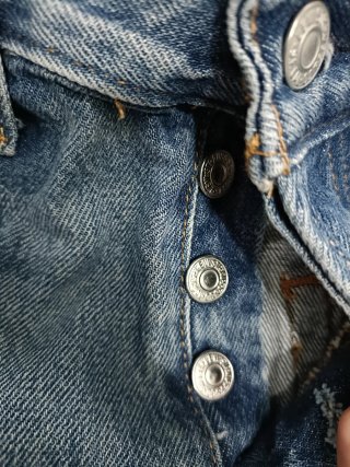 Falda vaquera Levi's strauss Talla 36 Desgastada