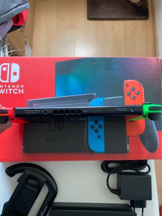 Nintendo Switch con accessori