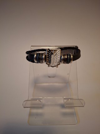 Pulsera ataque a los titanes