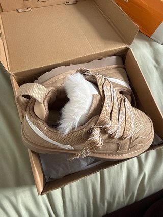 Zapatos Hacoo Beige y Blanco