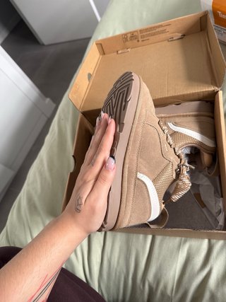 Zapatos Hacoo Beige y Blanco