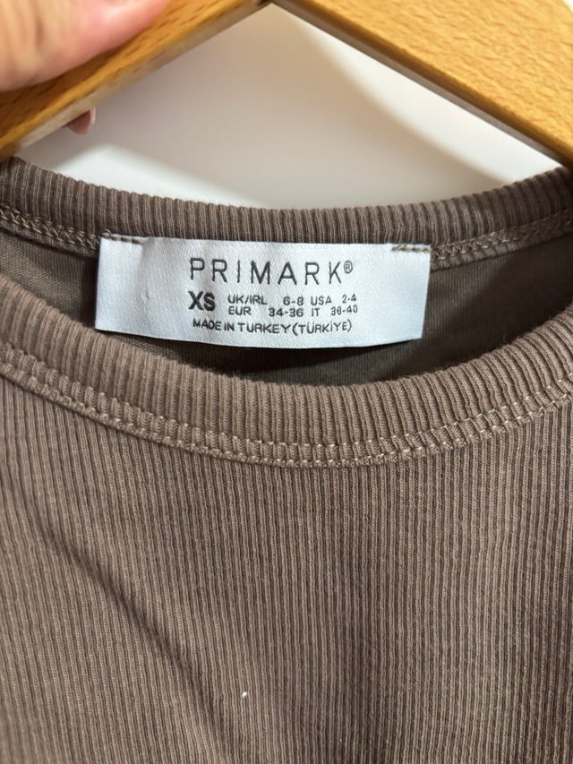 Top Primark Marrón Talla XS