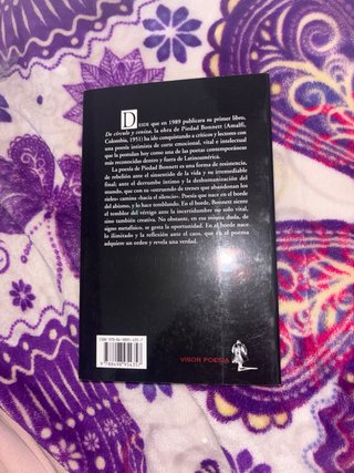 Lo terrible es el borde antología poética