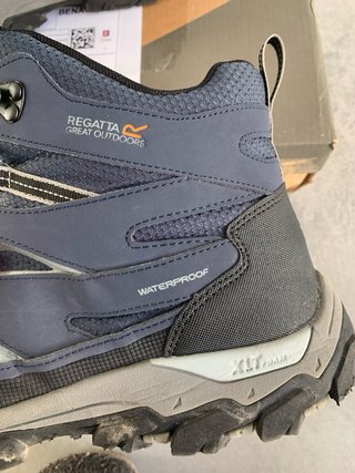 Botas de montaña Regatta Isotex Azul talla 47