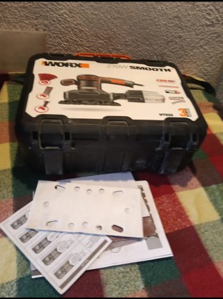 Lijadora WORX 270W con maletín