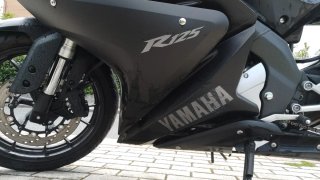 Yamaha YZF 125R Sportbike Negra
