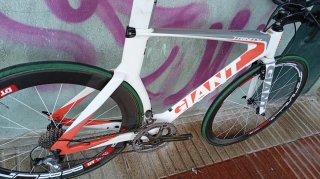 Giant Trinity Talla M Sin ruedas