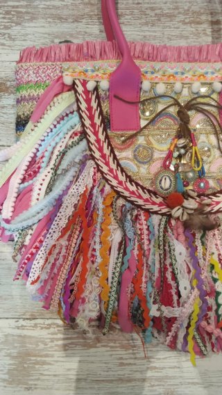 Bolso boho hecho a mano multicolor