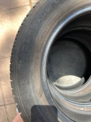 Ruedas 185/65 R15 T A medio uso 20€ cada rueda