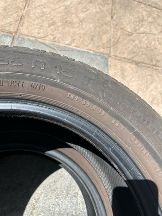 Ruedas 185/65 R15 T A medio uso 20€ cada rueda