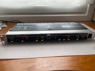 Behringer Composer Pro-XL MDX2600 Procesador