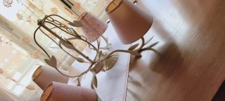 Lámpara de techo vintage rosa y blanco