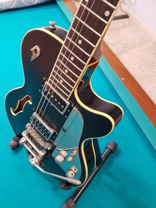 Duesenberg Starplayer TV Outlaw Guitarra