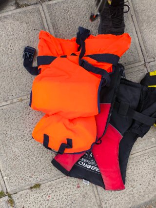 3 Chalecos salvavidas varias tallas