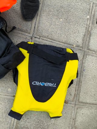 3 Chalecos salvavidas varias tallas