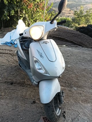 Piaggio Scooter fly 100cc