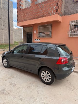 Volkswagen Golf 2003