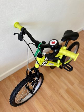Bicicleta infantil DENBIKE 16” +ruedines nuevos