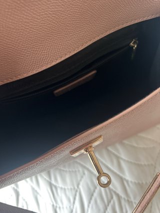 Bolso estilo Kelly rosa y dorado
