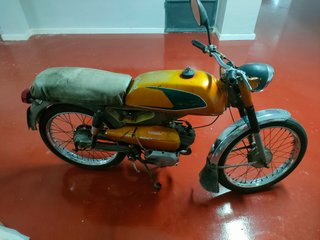 Moto Derbi Antorcha Tricampeona con documentación