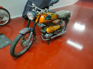 Moto Derbi Antorcha Tricampeona con documentación