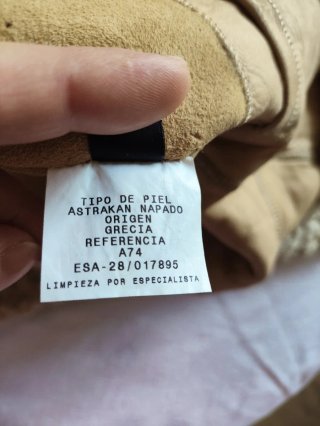 Abrigo reversible de astrakan y napa beige 3/4