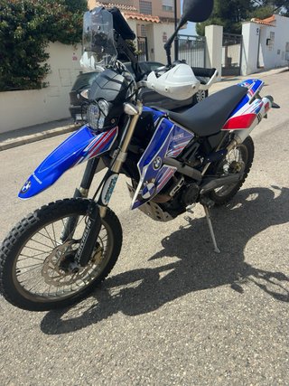BMW Xchallenge 650 Moto 53cv 150 kg