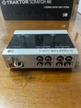 Native Instruments TRAKTOR AUDIO 6 (Original Box)