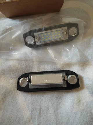 Luces LED para matrícula. Volvo