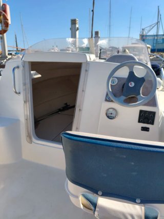 Barca Quicksilver 450 Cabin