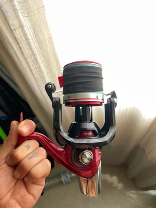 Carrete Daiwa Emblem Surf 45 SCW QD Type-R