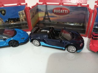 Set auto Burago scala 1:64 LamborghiniFordBugatti